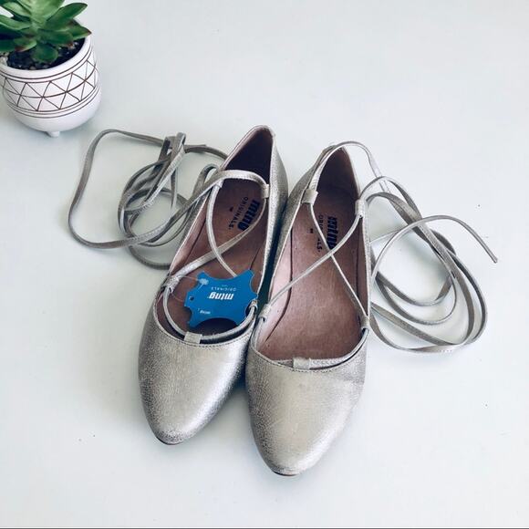 MTNG Monica Women's 39 US 8 Vimet Platino Ankle Wrap Flat Silver Flat - Picture 10 of 11